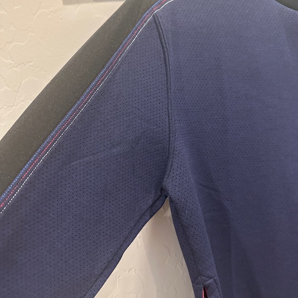 Tail - UNBRIDLED Activewear Sweatshirt.  Medium.  NWOT - Picture 2 of 7